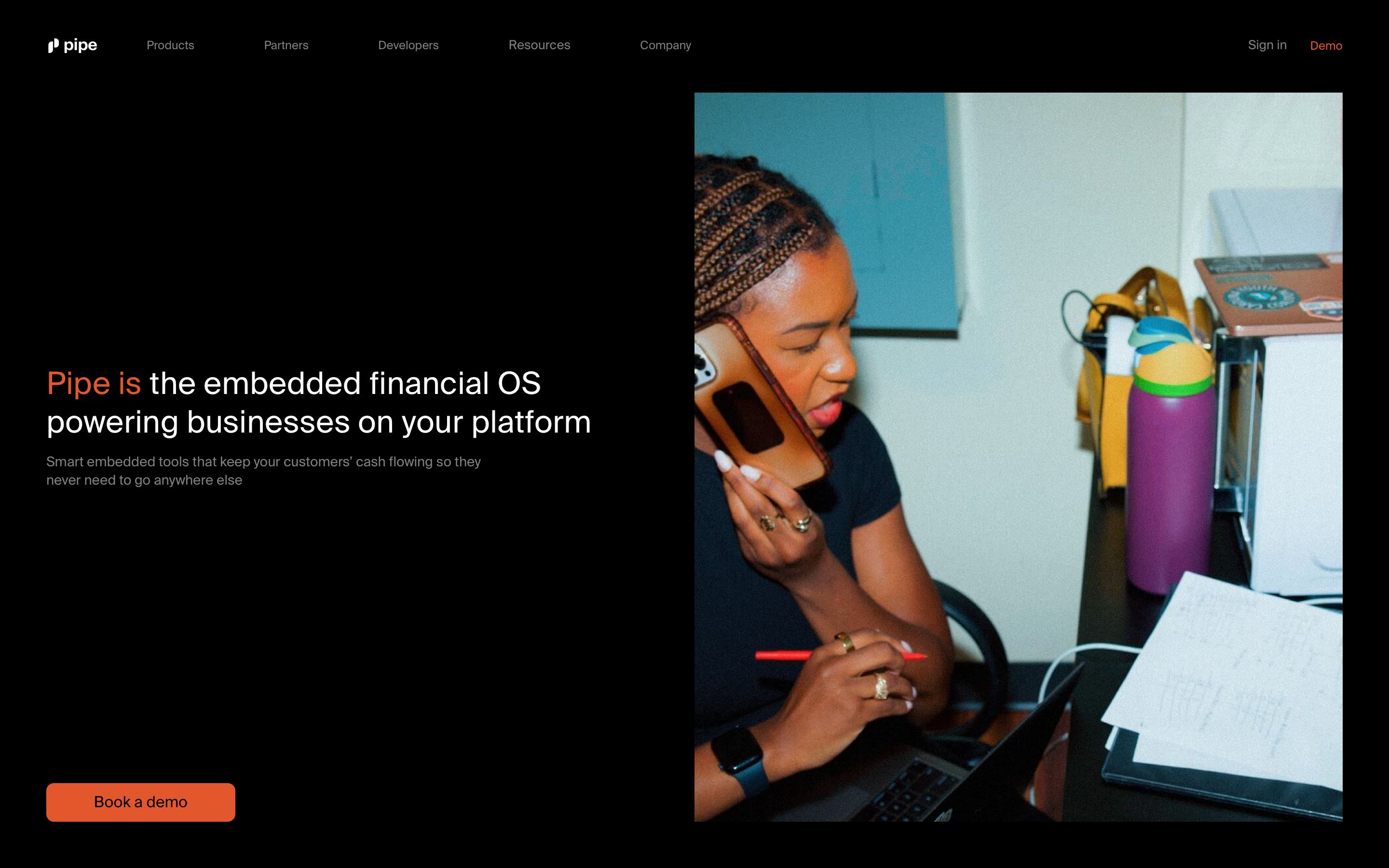 pipe.com - Pipe | Embedded Financial Solutions - Desktop Screenshot